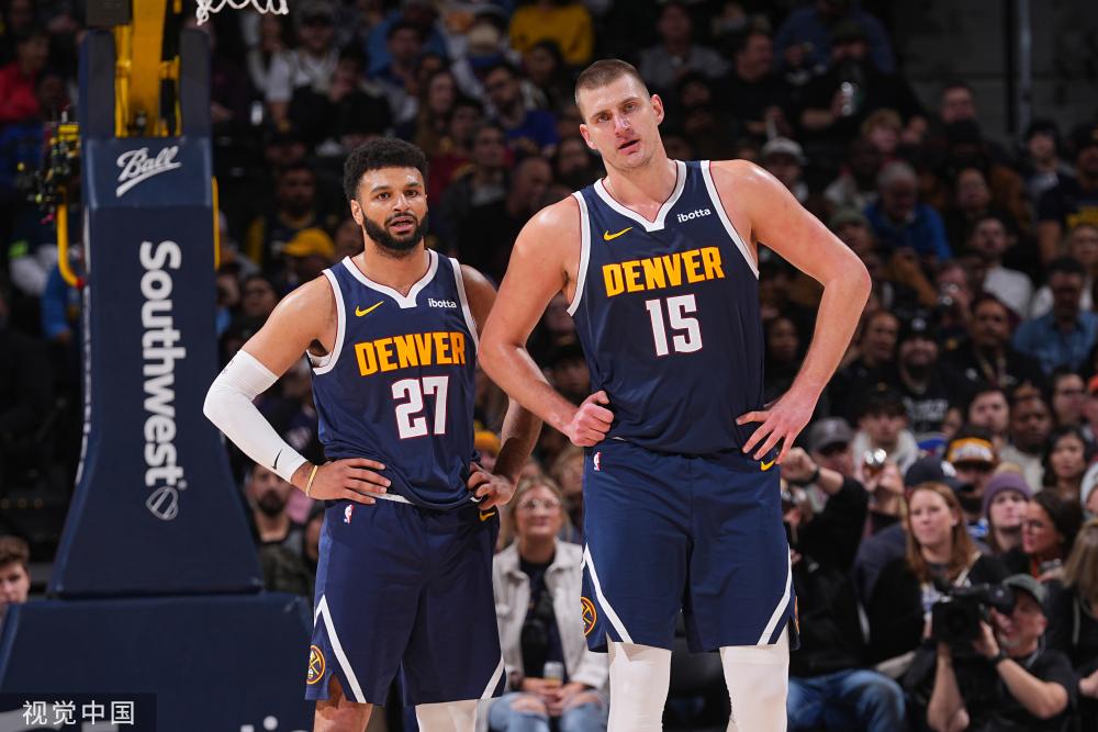 也因此他被 也因此他被